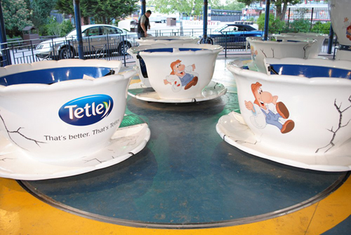 Thorpe_Park_teacup_WEB_READY.jpg