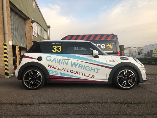 resized_Gavin_Wright_Wall_Floor_Tiler.jpg