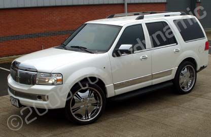 Lincoln Navigator wrapped pearlescent white by Totally Dynamic Leeds/Bradford