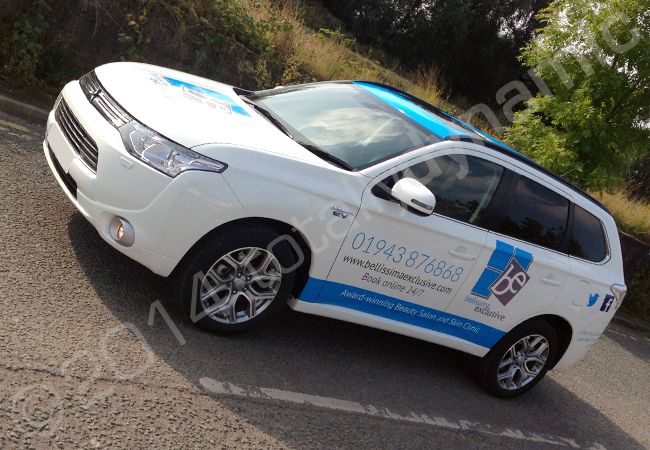 Mitsubishi Shogun part-wrapped in a vinyl car-wrap design for Belissima Exclusives by Totally Dynamic Manchester