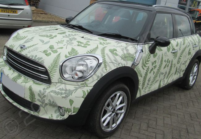 MINI Countryman in a printed vinyl wrap for Bohotanicals