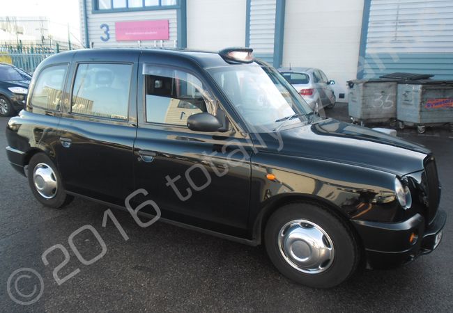 Taxi cab fully vinyl wrapped for Specsaver