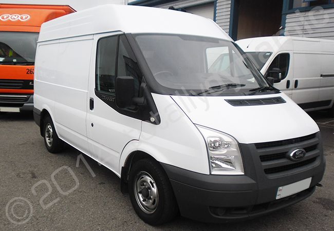 Ford Transit Van fully wrapped in a printed vinyl van wrap by Totally Dynamic North London