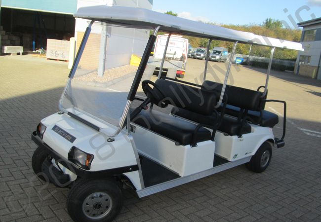 Golf buggy vinyl wrapped for Mansion Lion Hotel in a gold chrome wrap