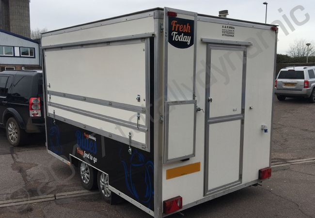 Catering Trailer vinyl wrapped for Verdes