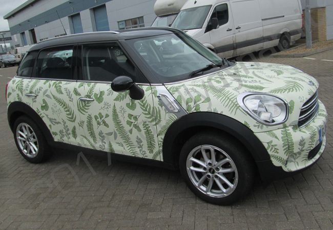 MINI Countryman in a printed vinyl wrap for Bohotanicals