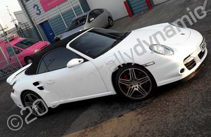 Porsche 997 wrapped gloss white by Totally Dynamic North London