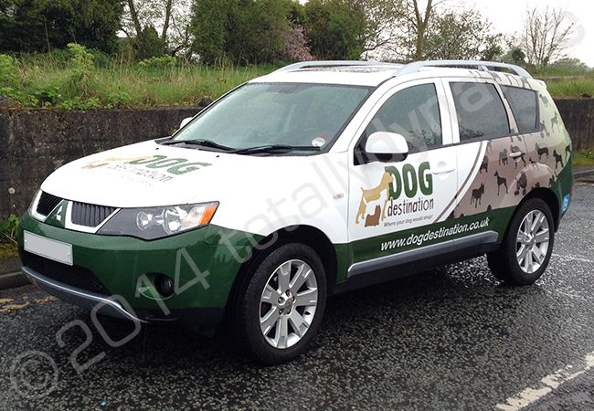 Mitsubishi Shogun vinyl wrapped in a printed wrap design for Dog Destination by Totally Dynamic Manchester
