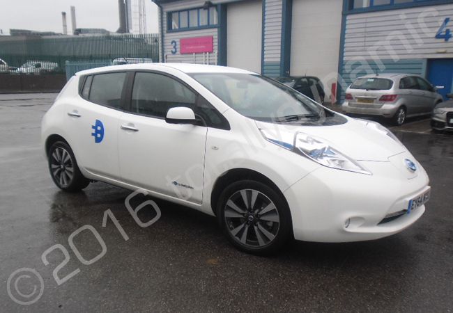 Nissan Leaf vinyl wrapped for Electric Blue