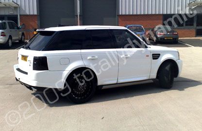 Range Rover wrapped white by Totally Dynamic Leeds/Bradford