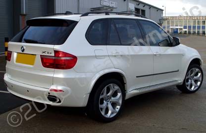 BMW X5 wrapped pearlescent white by Totally Dynamic Leeds/Bradford